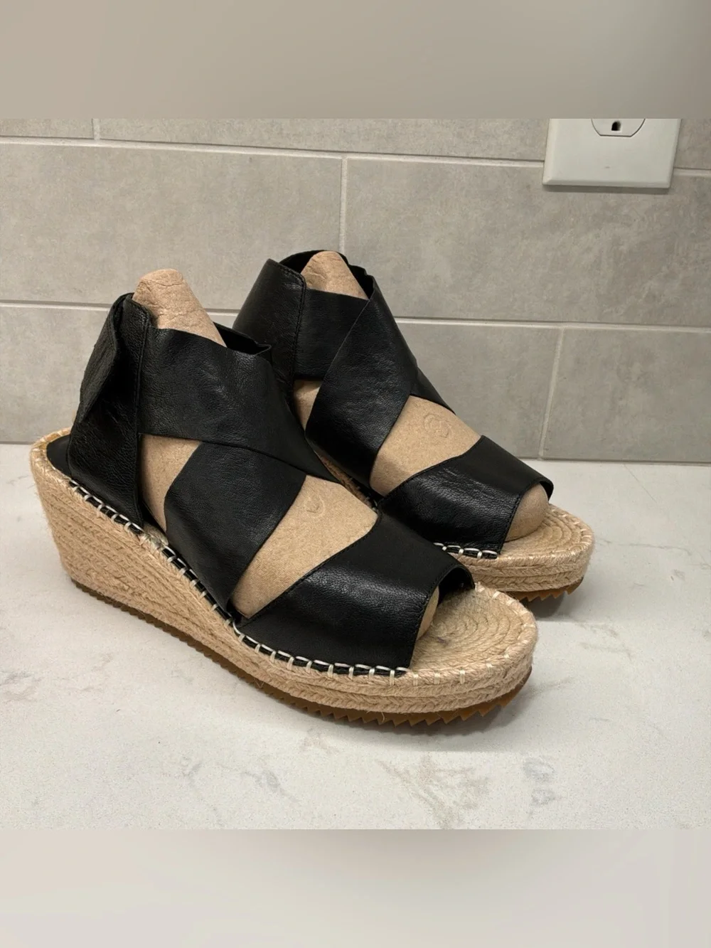 Eileen Fisher Willow Tumbled Leather Wedge Espadrille Black Crisscross Size 9.5